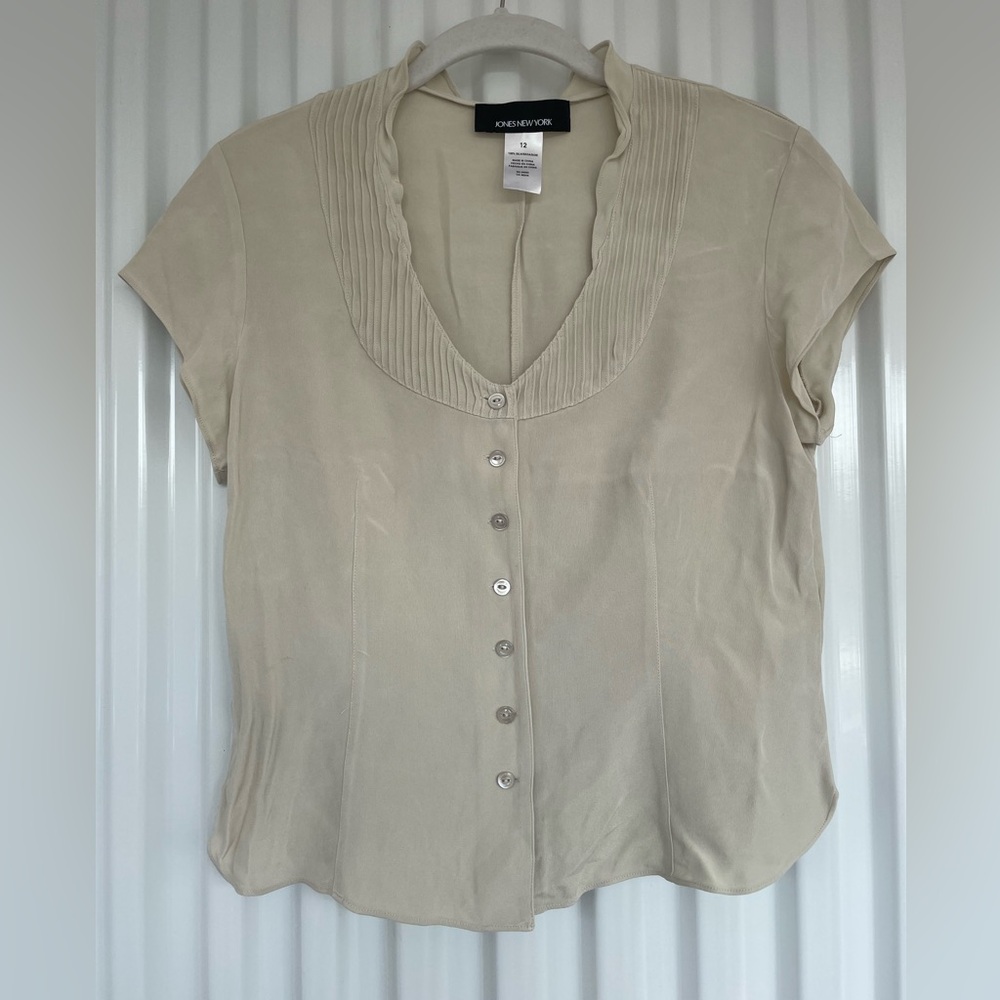 Jones New York Beige Button-Up Blouse